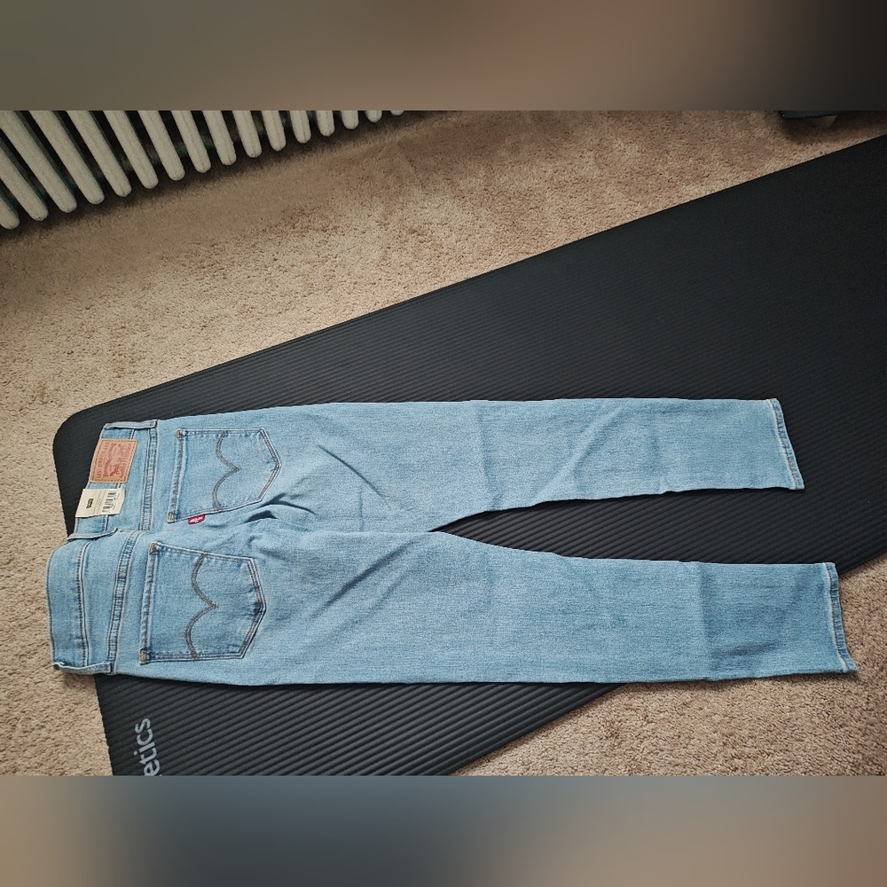 NWT Levi's 311 Shaping Skinny 27x28 - Picture 3 of 5